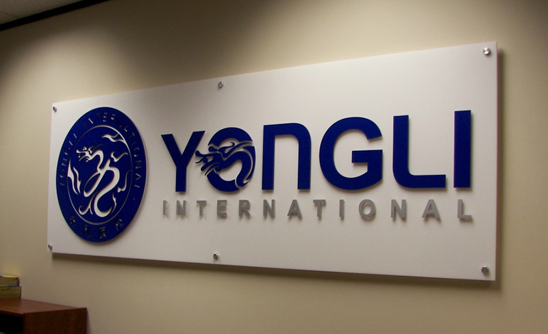 bảng hiệu mica 1