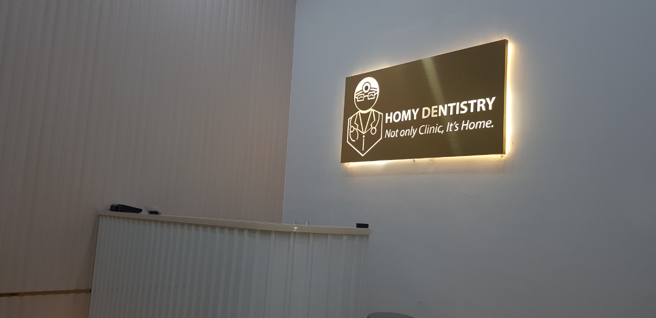 Dịch vụ làm bảng hiệu công ty inox